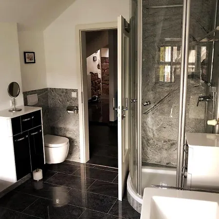 Dachgeschosswohnung-15min Vom Europa Park Entfernt Apartment *