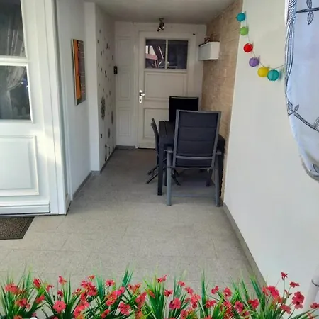 Apartment Dachgeschosswohnung-15min Vom Europa Park Entfernt