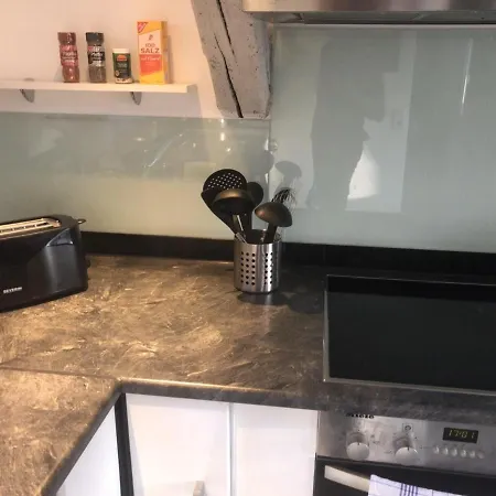 Dachgeschosswohnung-15min Vom Europa Park Entfernt كنزنغن