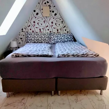 Apartment Dachgeschosswohnung-15min Vom Europa Park Entfernt *