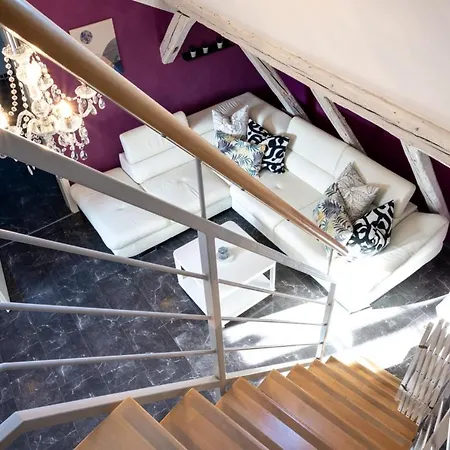 Dachgeschosswohnung Mit Klimaanlage-15min Vom Europa Park Entfernt *