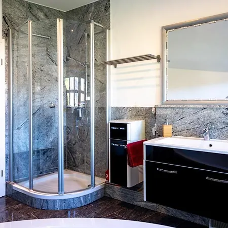 Dachgeschosswohnung Mit Klimaanlage-15min Vom Europa Park Entfernt Daire