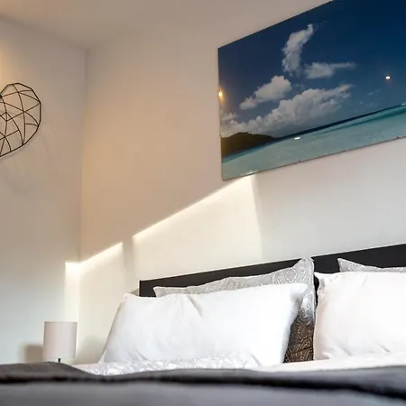 Dachgeschosswohnung Mit Klimaanlage-15min Vom Europa Park Entfernt Daire Kenzingen