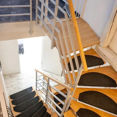 Dachgeschosswohnung Mit Klimaanlage-15min Vom Europa Park Entfernt * Kenzingen